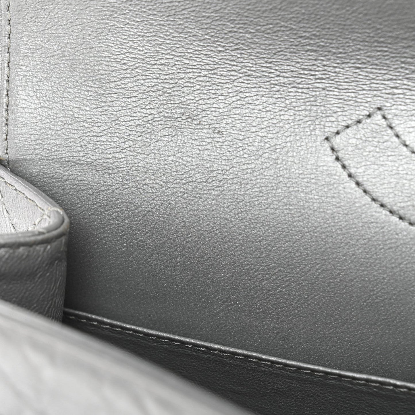 Metallic Aged Calfskin Quilted 2.55 Reissue 226 Flap Silver