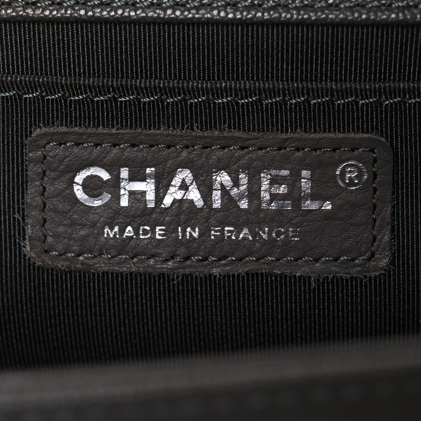 Caviar Quilted Medium Boy Flap Dark Grey