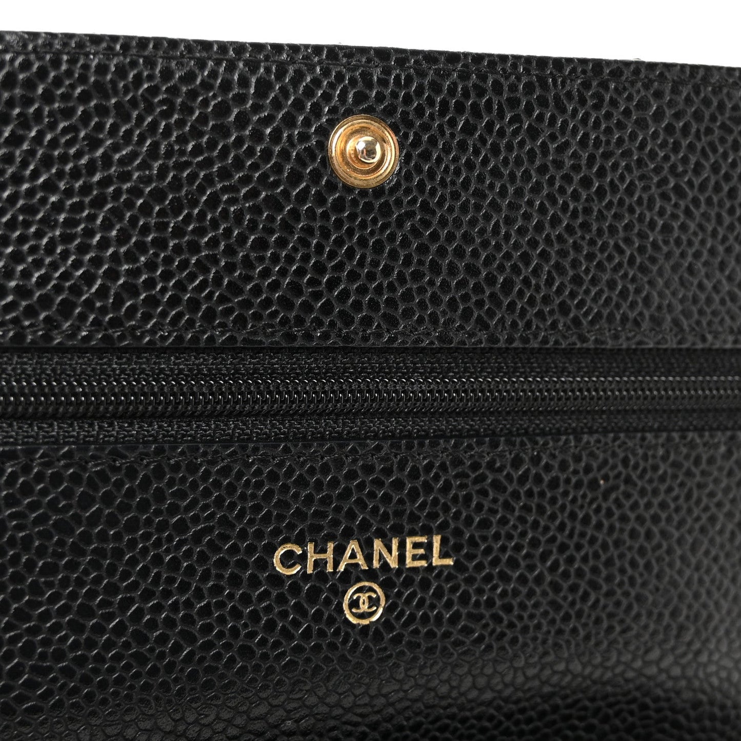 Caviar Quilted Wallet on Chain WOC Black