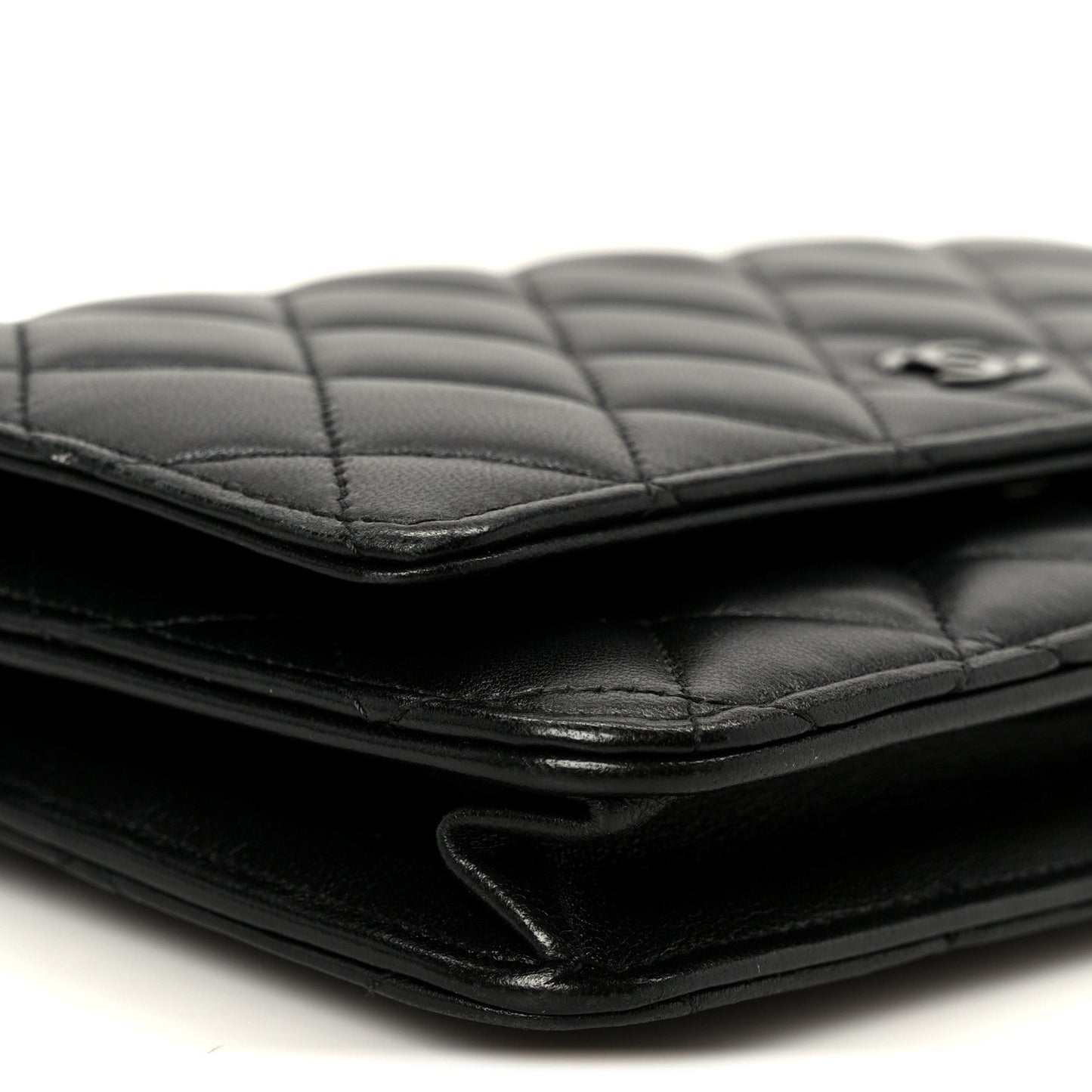 Pearly Lambskin Quilted Wallet On Chain WOC So Black