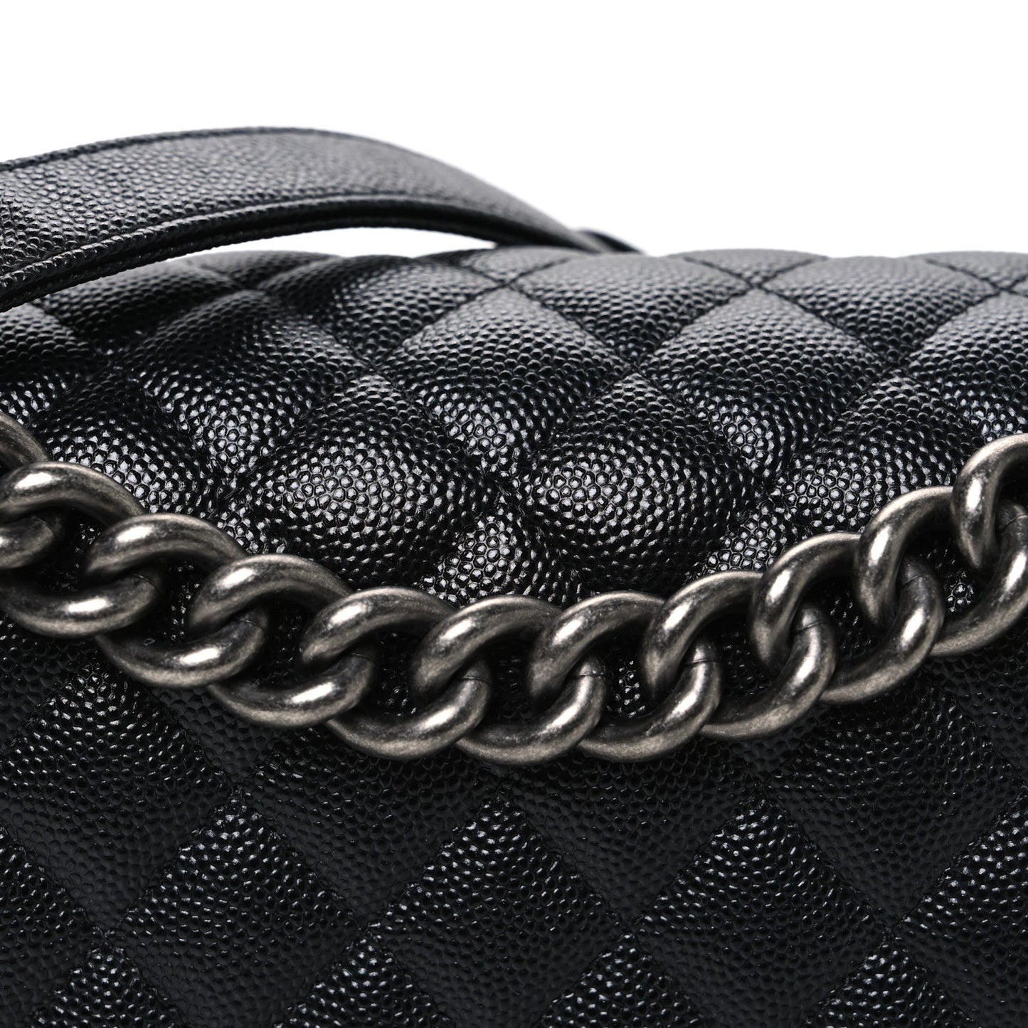 Caviar Quilted Medium Boy Flap Black